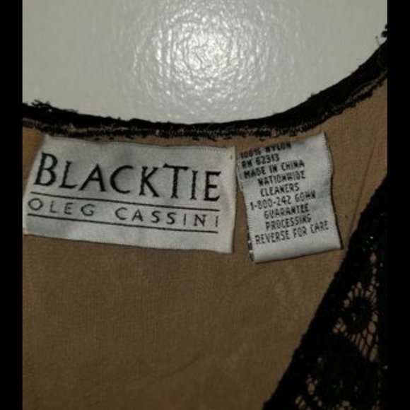 Dress - Picture 3 of 9